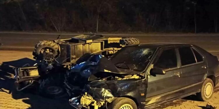 Minik avtomobili və üç təkərli motosiklet toqquşdu:3 yaralı