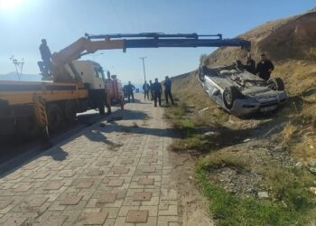 Avtomobil aşdı: Sürücü yaralandı