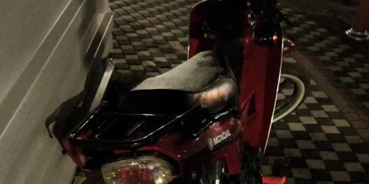 Minik avtomobili və motosiklet toqquşdu: 1 yaralı