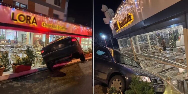 Avtomobil kafeyə girdi: 2 yaralı