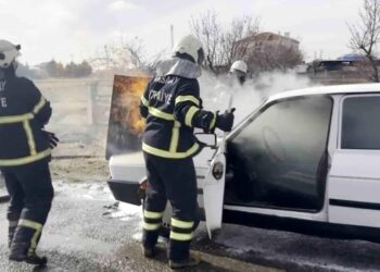 Hərəkətdə olan avtomobil yandı