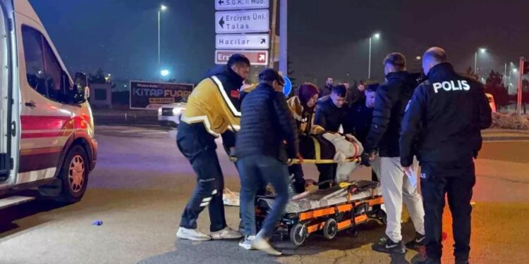 Minik avtomobili və motosiklet toqquşdu: 1 yaralı