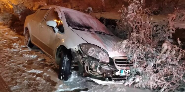 İki avtomobil toqquşdu: 7 yaralı