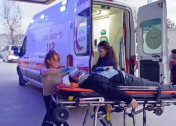 Minik avtomobili və motosiklet toqquşdu: 1 ölü, 1 yaralı