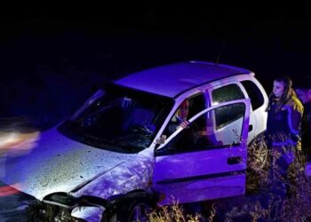 Avtomobil tarlaya aşdı:Sürücü yaralandı