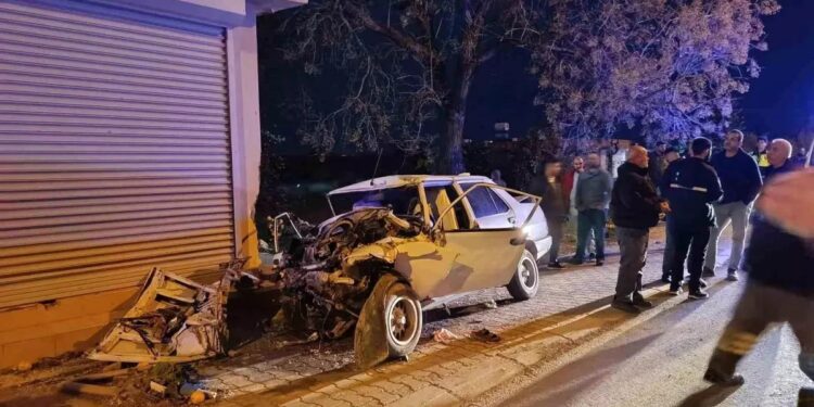 Azyaşlıların idarə etdiyi avtomobil qəza törətdi: 1 ölü, 1 yaralı