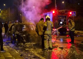 Hərəkətdə olan avtomobil yandı