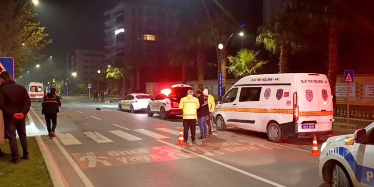 Minik avtomobili motosikletlə toqquşdu: 1 ölü, 1 yaralı