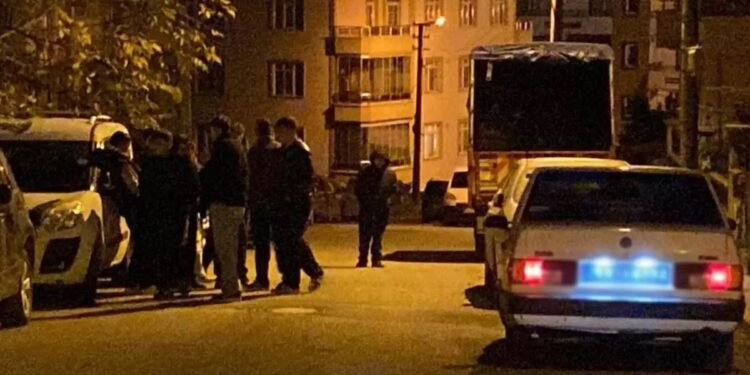 16 yaşlı qız evdə başından vurulmuş halda tapıldı