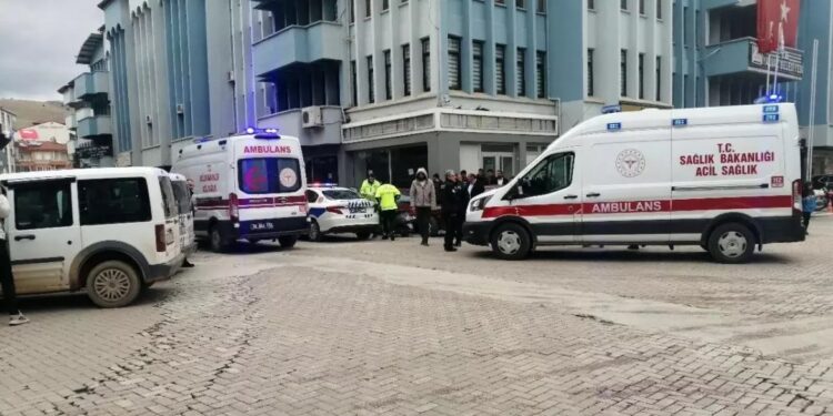 Minik avtomobili və motosiklet toqquşdu: 1 yaralı