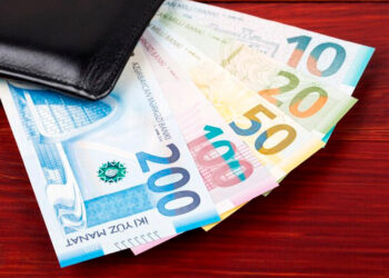 Maaşlar 9.5 faiz artdı, bəs pensiyalar nə qədər artırılacaq?