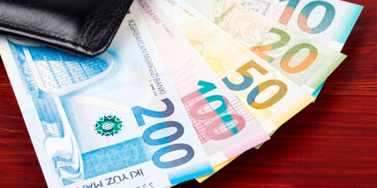 Maaşlar 9.5 faiz artdı, bəs pensiyalar nə qədər artırılacaq?