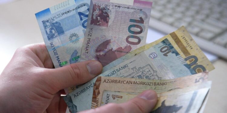 Pensiyaçılar üçün 245 manat, uşaqlar 260... - Milli Məclis qəbul etdi