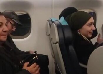 “Sizinlə danışan təyyarə bələdçisi Hökumə Əliyevadır” – Yeni VİDEO yayıldı