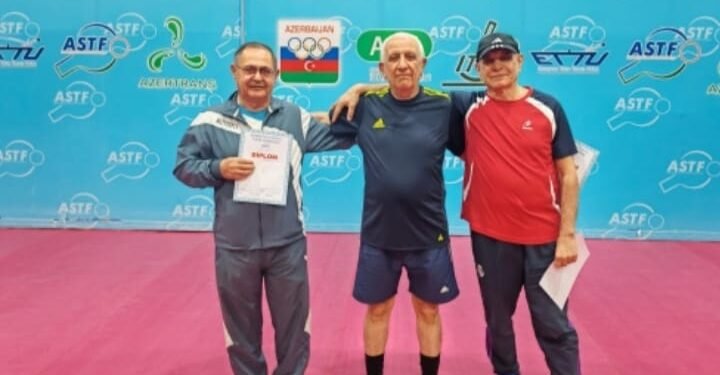 Veteran stolüstü tennisçilər arasında turnir keçirilib
