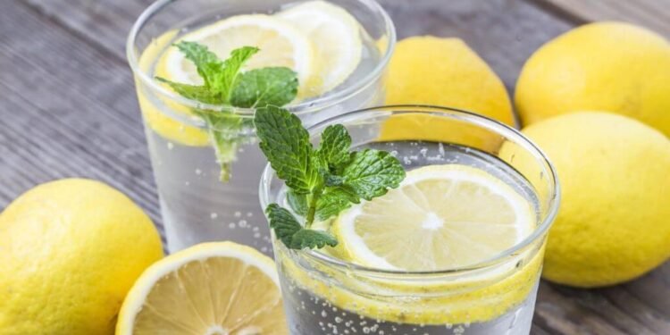Hər gün limon suyu içməyin faydaları