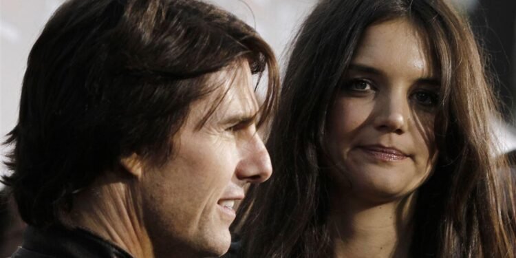 Bu da Tom Kruzun QIZI - FOTO