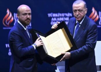 Ərdoğanın oğlu ilə səmimi GÖRÜNTÜSÜ – VİDEO