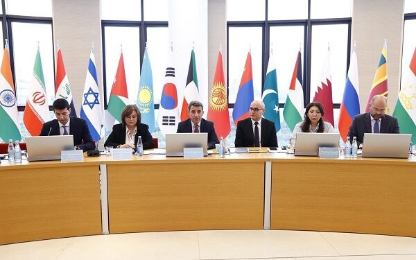 ADA Universitetində keçirilən “Yaşıl Enerji və Dayanıqlılıqda Universitetlərin Rolu” beynəlxalq konfransın 2-ci günü Qarabağda həyata keçirilən bərpa və yenidənqurma prosesləri haqqında məlumat verilib