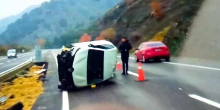 Avtomobil aşdı: 4 yaralı