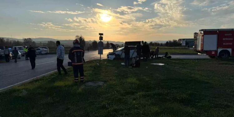 İki avtomobil toqquşdu: 6 yaralı