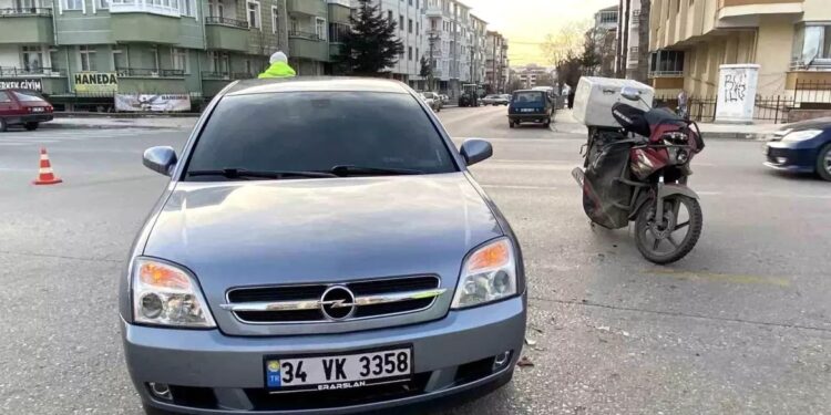 Minik avtomobili və motosiklet toqquşdu: 1 yaralı