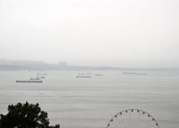 20 Yanvar şəhidlərinin xatirəsi bir dəqiqəlik sükutla yad edilib