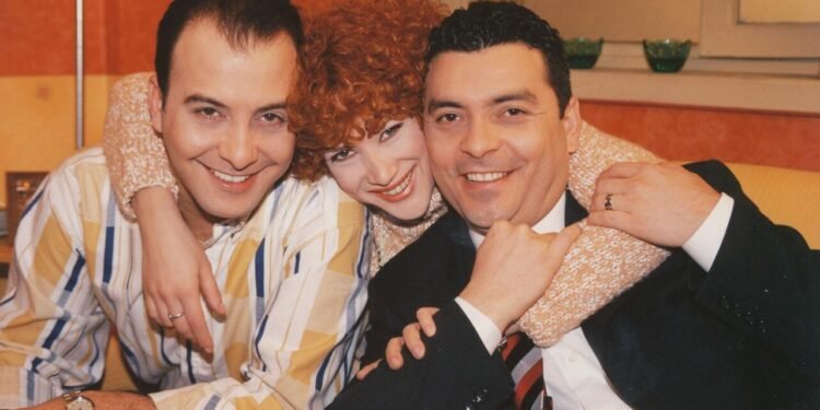 22 il sonra yenidən bir arada - VİDEO