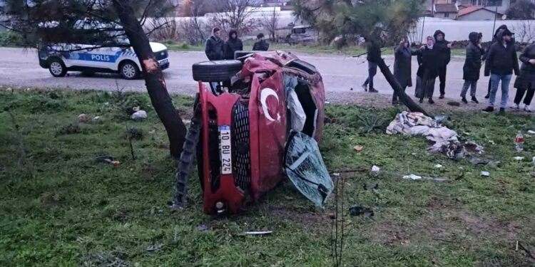 Avtomobil aşdı: 2 yaralı