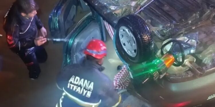 Avtomobil çaya aşdı: Sürücü yaralandı