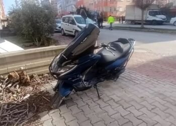 Minik avtomobili və motosiklet toqquşdu: 1 yaralı