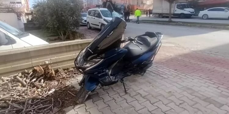 Minik avtomobili və motosiklet toqquşdu: 1 yaralı