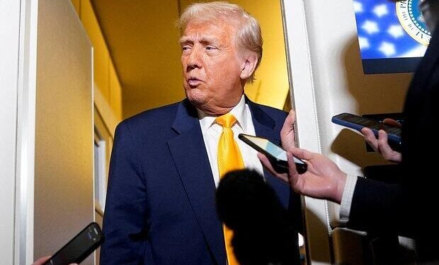 Tramp Azərbaycanın xəbər kanalından paylaşım etdi - FOTO