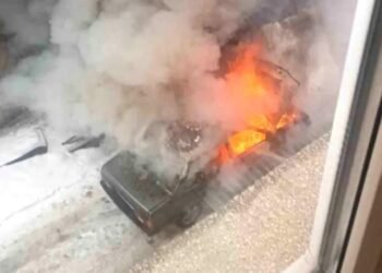 “Tofaş” marakalı avtomobil yandı