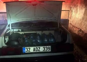 Hərəkətdə olan “Tofaş” yandı