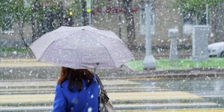 Bazar günü Bakıya sulu qar, rayonlara qar yağacaq