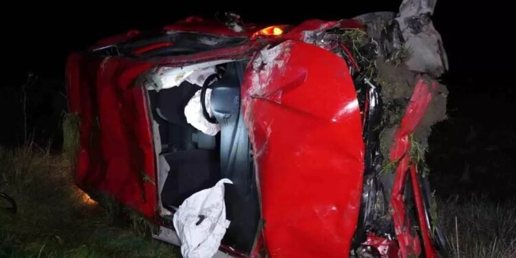 Avtomobil aşdı: 2 yaralı