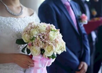 Evin tək qızının TOYU – kişilər “yas qurdular” – VİDEO