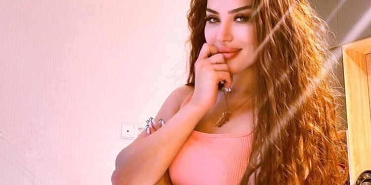 "Onların "atdığı daşlar"la özümə VİLLA tikmişəm”