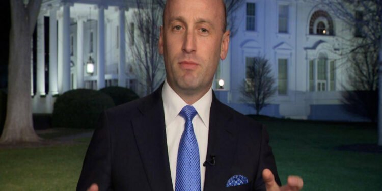 Ağ Ev: Qrenlandiya ABŞ-ın bir hissəsi olmalıdır, hərbi əməliyyatdan danışmaq lazım deyil