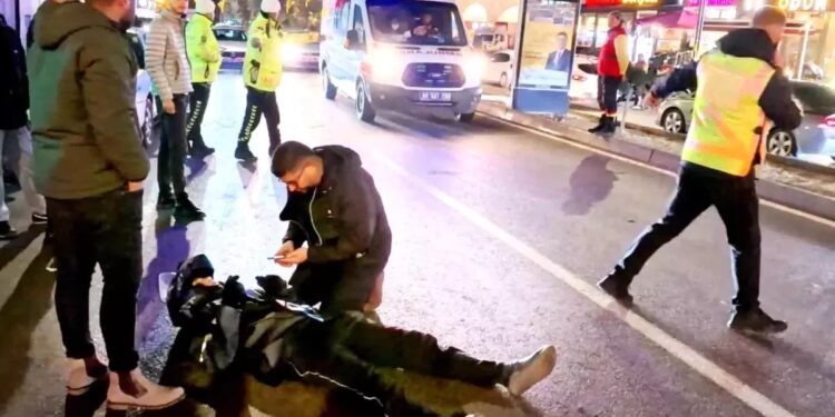 Minik avtomobil və motosiklet toqquşdu: Motosikletin sürücüsü yaralandı
