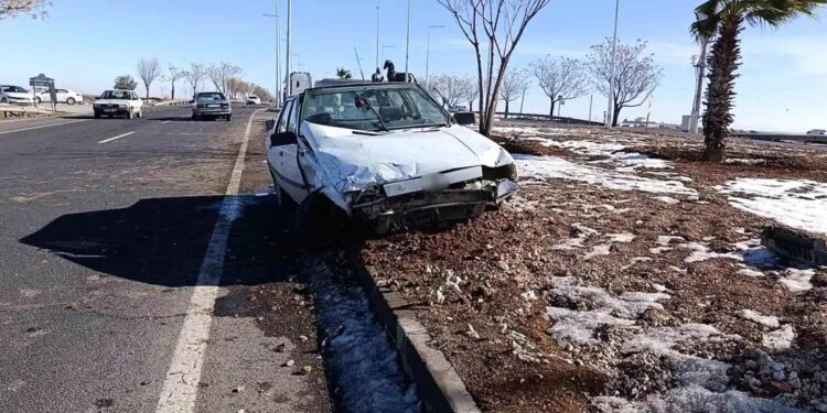 İki avtomobil toqquşdu: 4 yaralı