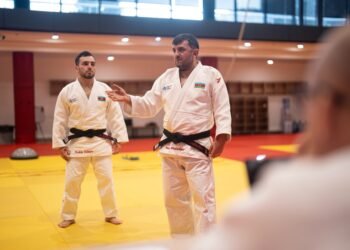 ACF məşqçilərin sertifikatlaşdırılması proqramını ardıcıl şəkildə davam etdirir