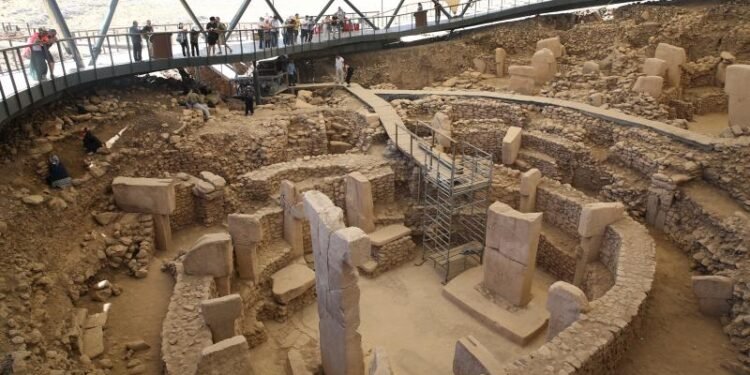 Turistlər bu tarixi abidəyə axın etdi: Göbeklitəpəyə rekord sayda turist GƏLDİ