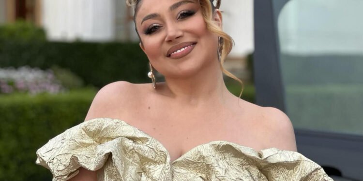 Damlanın heç yerdə görmədiyiniz bəylə RƏQSİ - VİDEO