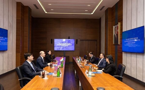 Tacikistan səfiri “ASAN xidmət”də