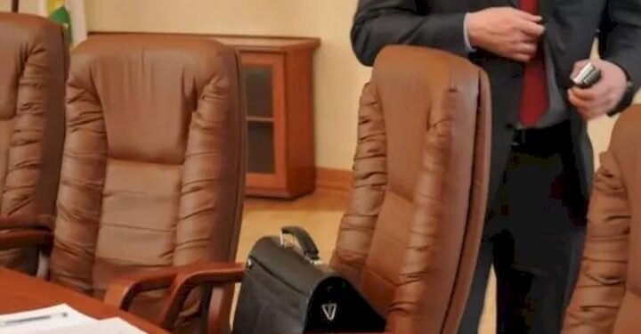 Prezidentin icra hakimiyyətlərinin ləğvi təklifinə deputatdan reaksiya: “Keçid zəruridir”