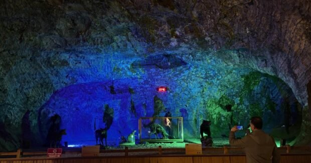 Yeraltı duz mədənini rekord sayda turist ziyarət edib -FOTOLAR