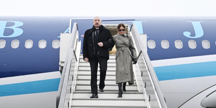 Prezident və birinci xanım İsveçrəyə səfərə gedib - FOTOLAR