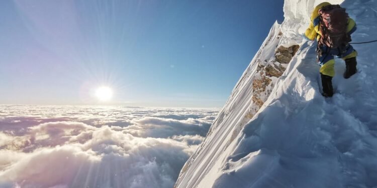İtkin düşən alpinisti süni intellekt “tapdı”